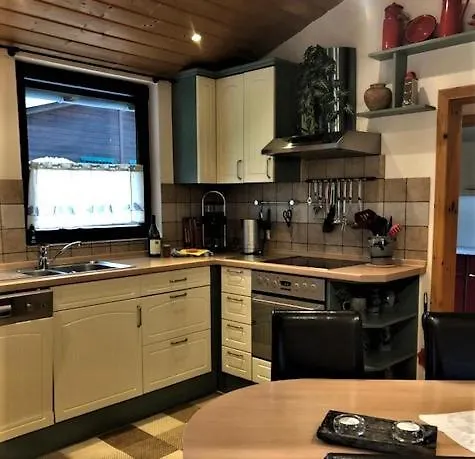 Zwischen Wald Und Vakantiehuis